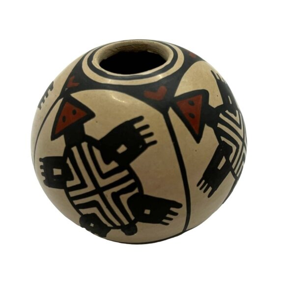 Mata Ortiz Handcrafted Pottery by Martha Hernandez Miniature Pot Turtles - Picture 3 of 8